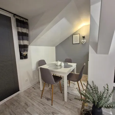 Z Widokiem Na Wieze Lägenhet *