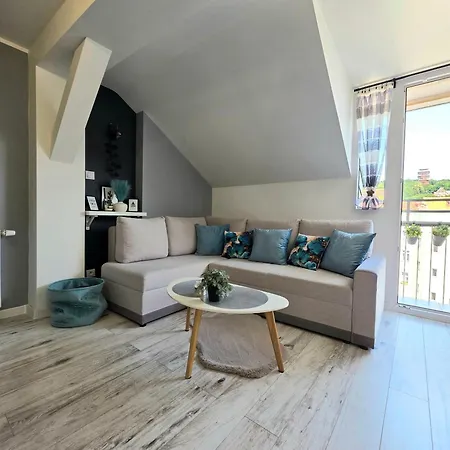 Z Widokiem Na Wieze Lägenhet *